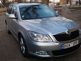 Skoda Octavia foto 1