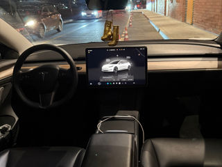 Tesla Model 3 foto 6