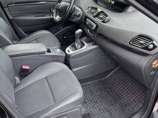 Renault Scenic foto 8