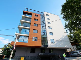 Apartament cu 3 odăi 80m2 / Reparație euro / Bloc nou de tip club! foto 10