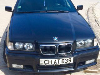 BMW 3 Series foto 1