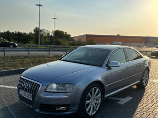 Audi A8 foto 1