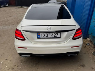 Mercedes E-Class foto 7