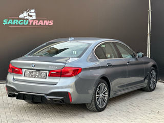 BMW 5 Series foto 2