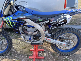 Yamaha YZ 250f foto 1