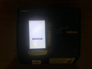 Nokia C5-03 foto 1