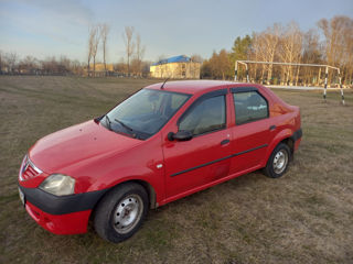 Dacia Logan foto 2