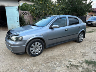 Opel Astra foto 2