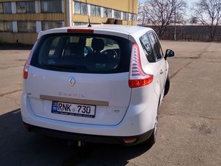 Renault Grand Scenic foto 4