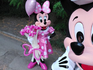 Mickey si minnie mouse animatori in Moldova / costumatie roz / микки и минни маус аниматоры foto 8