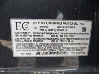 Tesla Model Y foto 8