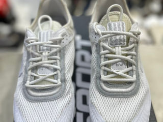 Adidasi Nike React Live  foto 2