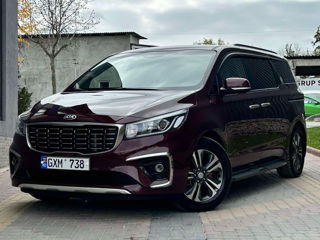 KIA Carnival foto 2