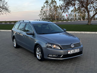 Volkswagen Passat foto 3