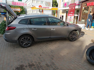 Renault Megane foto 2