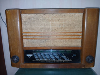 Radio ,  Made in Germany , натуральное дерево . foto 1