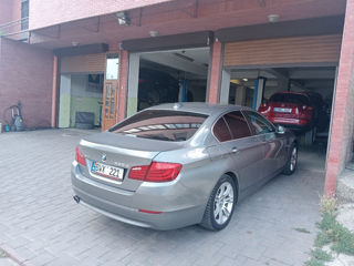 BMW 5 Series foto 7