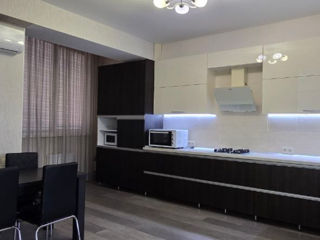 Apartament cu 2 camere, 80 m², Botanica, Chișinău foto 6