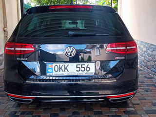 Volkswagen Passat foto 3