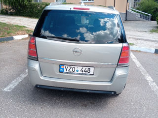 Opel Zafira foto 3