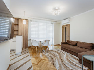 Apartament cu 1 cameră, 53 m², Centru, Chișinău