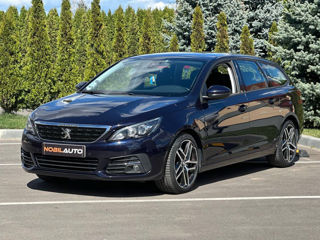 Peugeot 308 foto 1