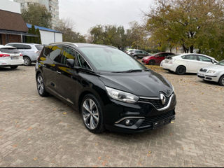 Renault Grand Scenic foto 2