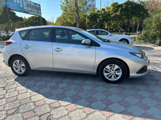 Toyota Auris foto 4