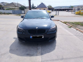 BMW 5 Series foto 3