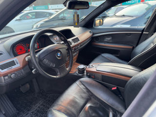 BMW 7 Series foto 8