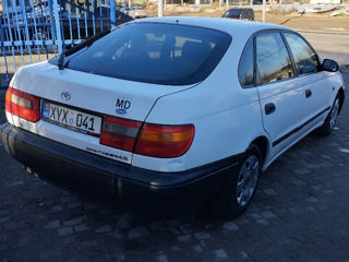 Toyota Carina foto 5