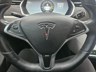 Tesla Model S foto 14