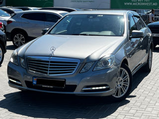 Mercedes E-Class foto 1