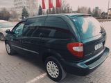 Chrysler Voyager foto 4