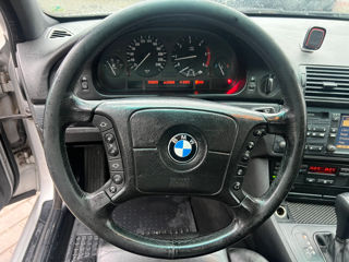 BMW 5 Series foto 11