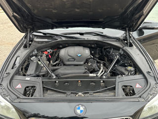 BMW 5 Series foto 10