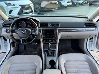 Volkswagen Passat foto 8