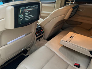 BMW 5 Series foto 8