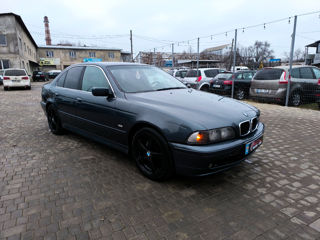 BMW 5 Series foto 3