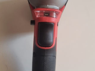 Новый импакт MILWAUKEE  M 18 безщёточный  (только тушка) foto 4