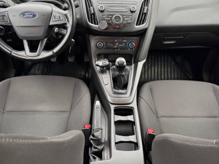 Ford Focus foto 8