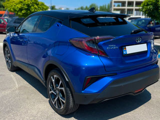 Toyota C-HR foto 8