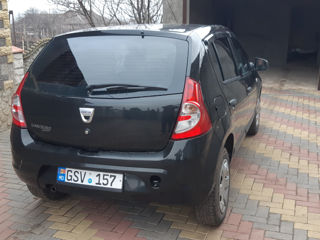 Dacia Sandero foto 8