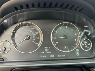 BMW 5 Series foto 15