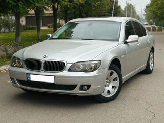 BMW 7 Series foto 1