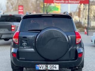 Toyota Rav 4 foto 6