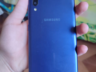 Samsung Galaxy m10 foto 8