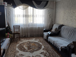 Apartament cu 3 camere, 68 m², Podul Chișinăului, Bălți