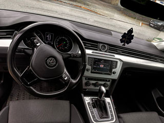 Volkswagen Passat foto 4