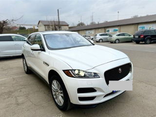 Jaguar F-PACE foto 2